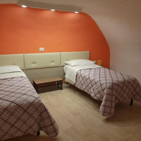Residenza Mena Marina Corricella Apartment Прочида Екстериор снимка