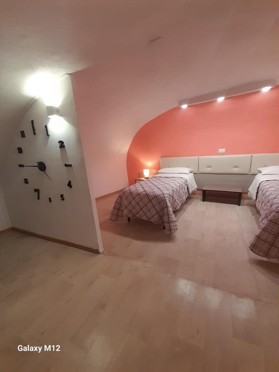 Residenza Mena Marina Corricella Apartment Прочида Екстериор снимка