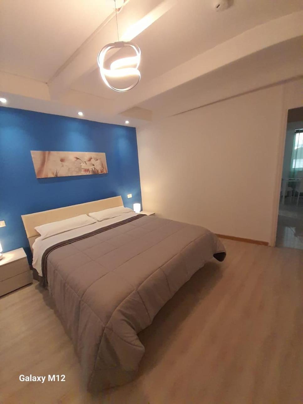 Residenza Mena Marina Corricella Apartment Прочида Екстериор снимка