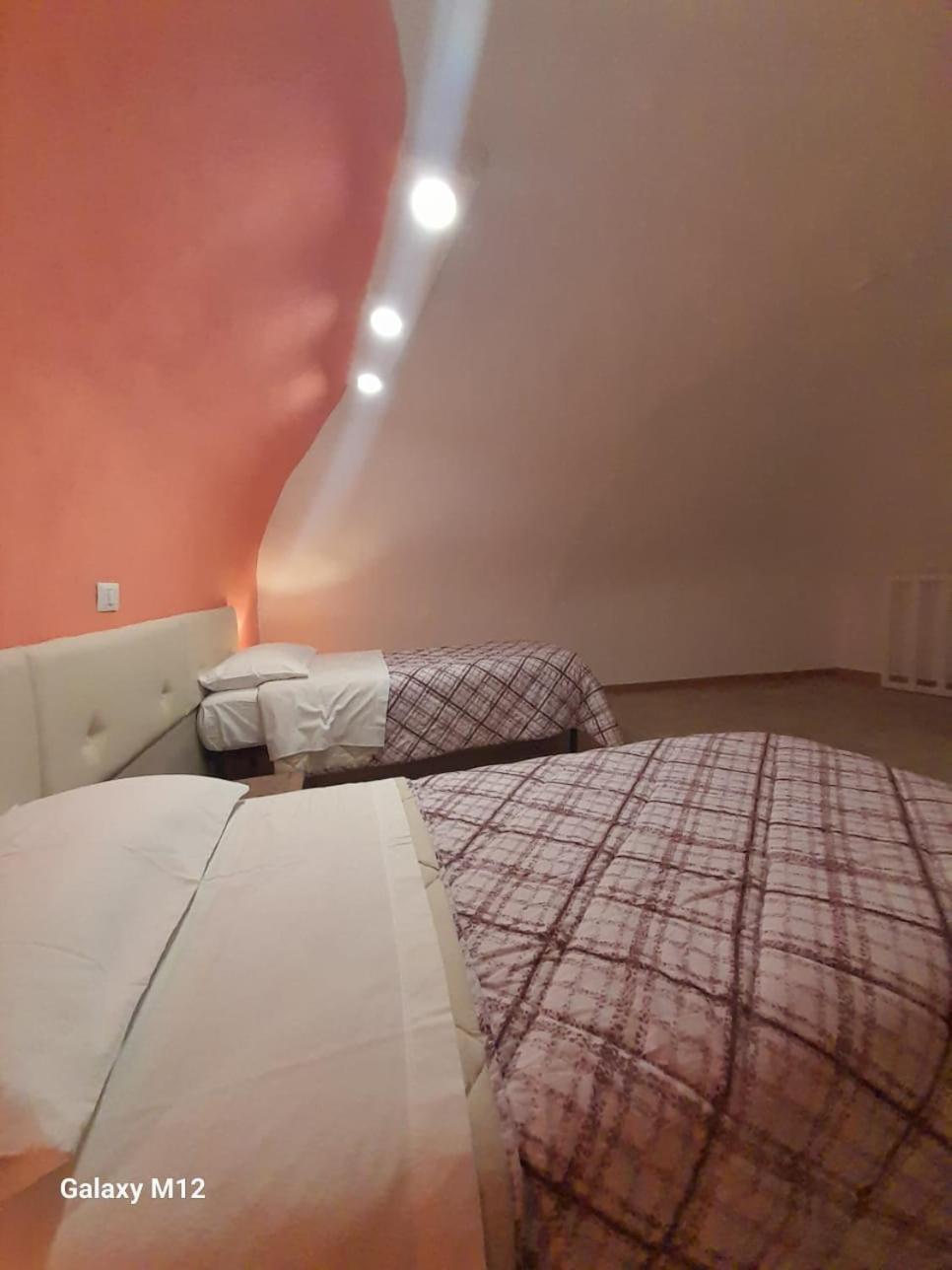 Residenza Mena Marina Corricella Apartment Прочида Екстериор снимка