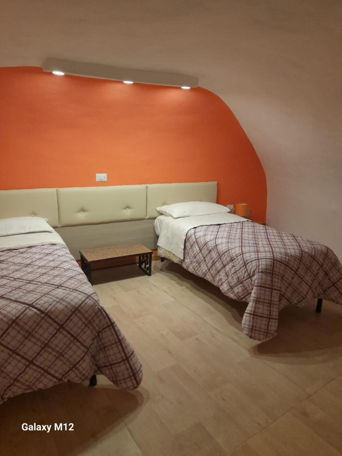 Residenza Mena Marina Corricella Apartment Прочида Екстериор снимка
